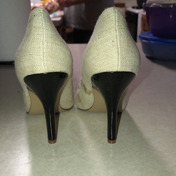 Like new Nine West heals. - Picture 3 of 4